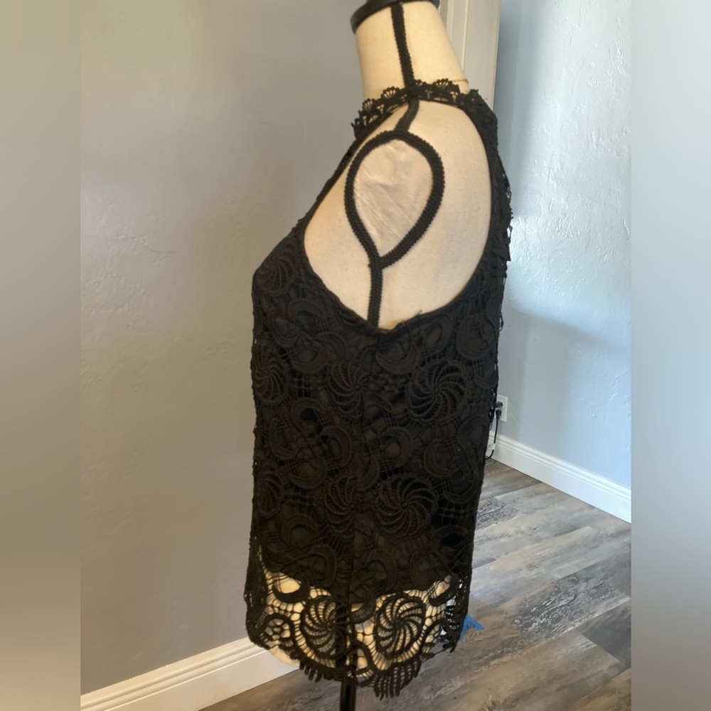 Ultra Pink Embroidered Lace tank top - Picture 8 of 14